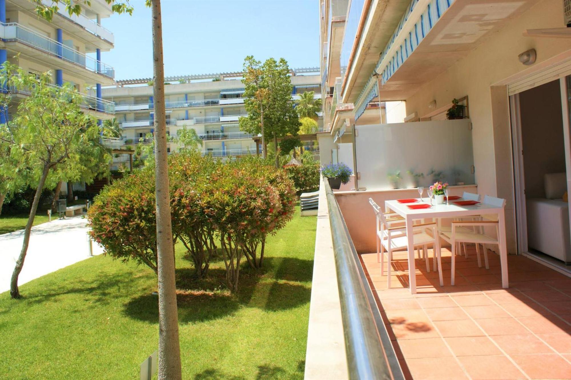 Precioso Apartamento Para 6 Personas Росес Екстериор снимка